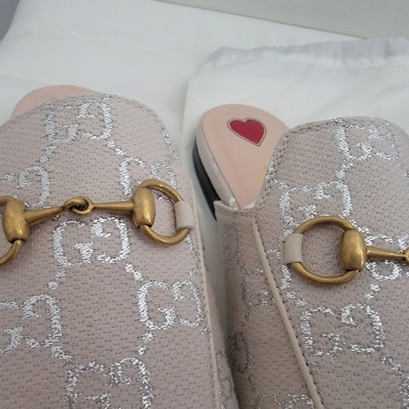 Gardenia Women's Gg Lamé Princetown Slippers - Picture 8 of 9